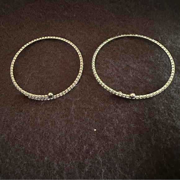 Silver Minimalist Double-Strand Bracelet - Picture 2 of 13